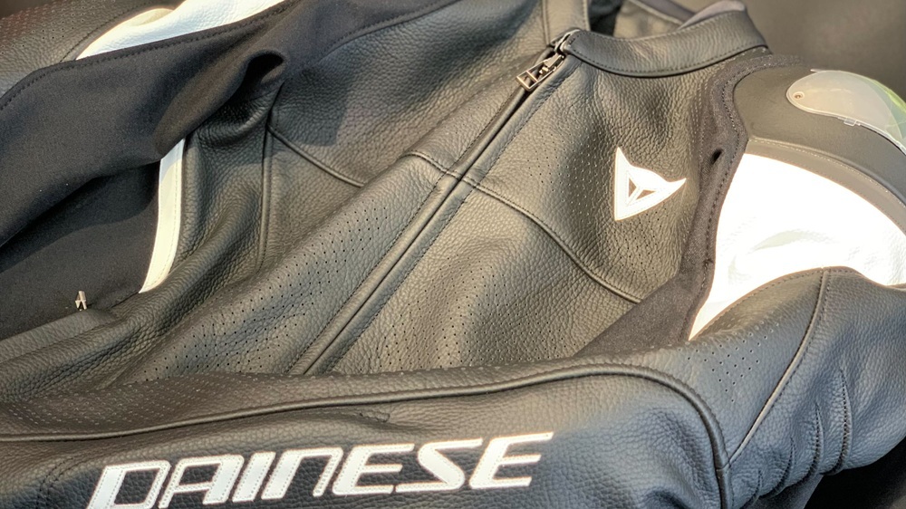 ダイネーゼ世田谷 Dainese Setagaya | オフィシャルWEBサイト | レザー